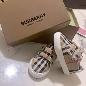 Burberry Sneakers toddler EU size 19